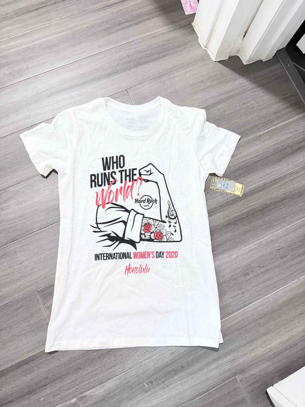 Hard Rock Cafe White Tee with Black and Red Graphic
